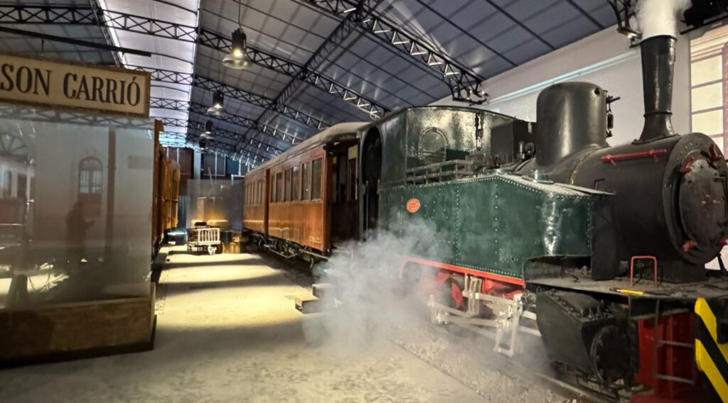 Visita al Museo del Ferrocarril en Son Carrio